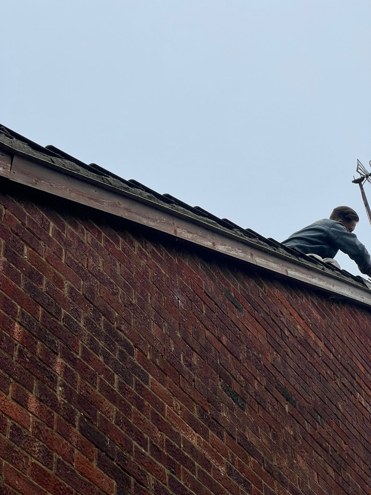 Repointing chimney stack